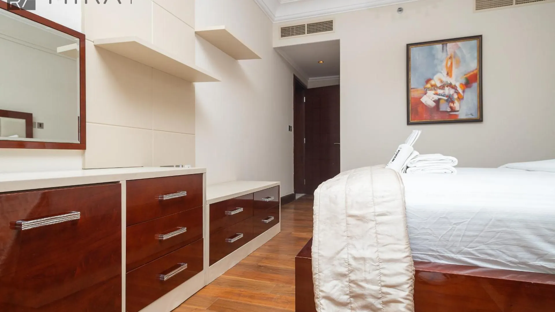 Mira Holiday Homes - Spacious 2 Bedroom With Patio In Palm Jumeirah Dubai United Arab Emirates