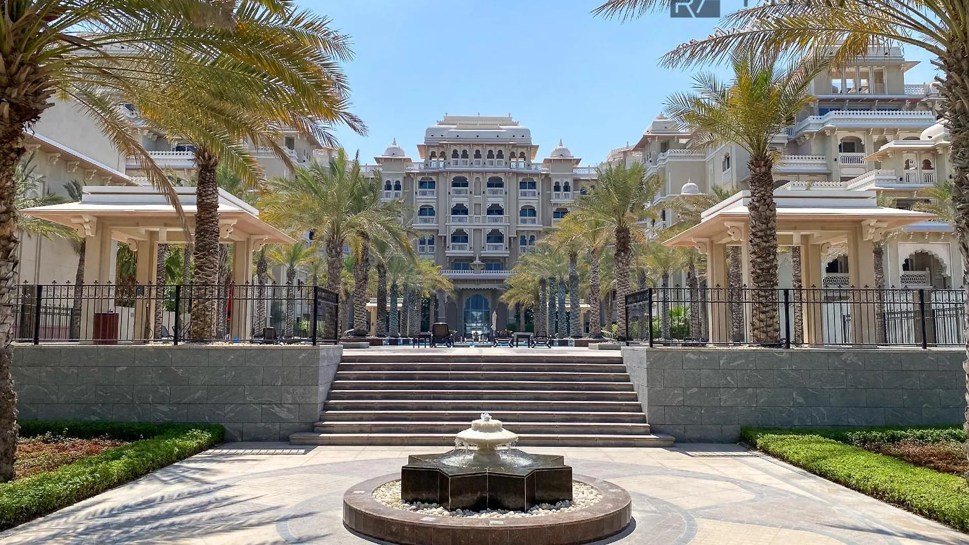 Mira Holiday Homes - Spacious 2 Bedroom With Patio In Palm Jumeirah contacts