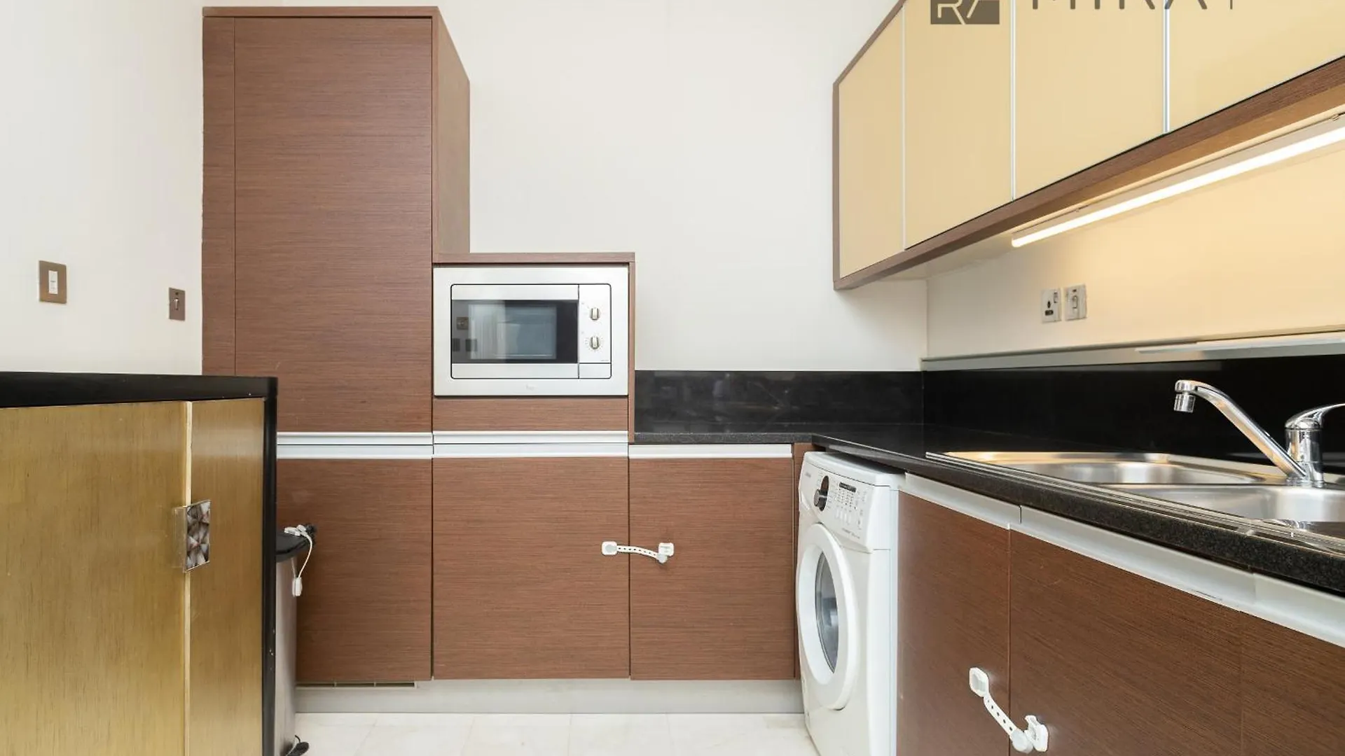 Apartment Mira Holiday Homes - Spacious 2 Bedroom With Patio In Palm Jumeirah Dubai United Arab Emirates