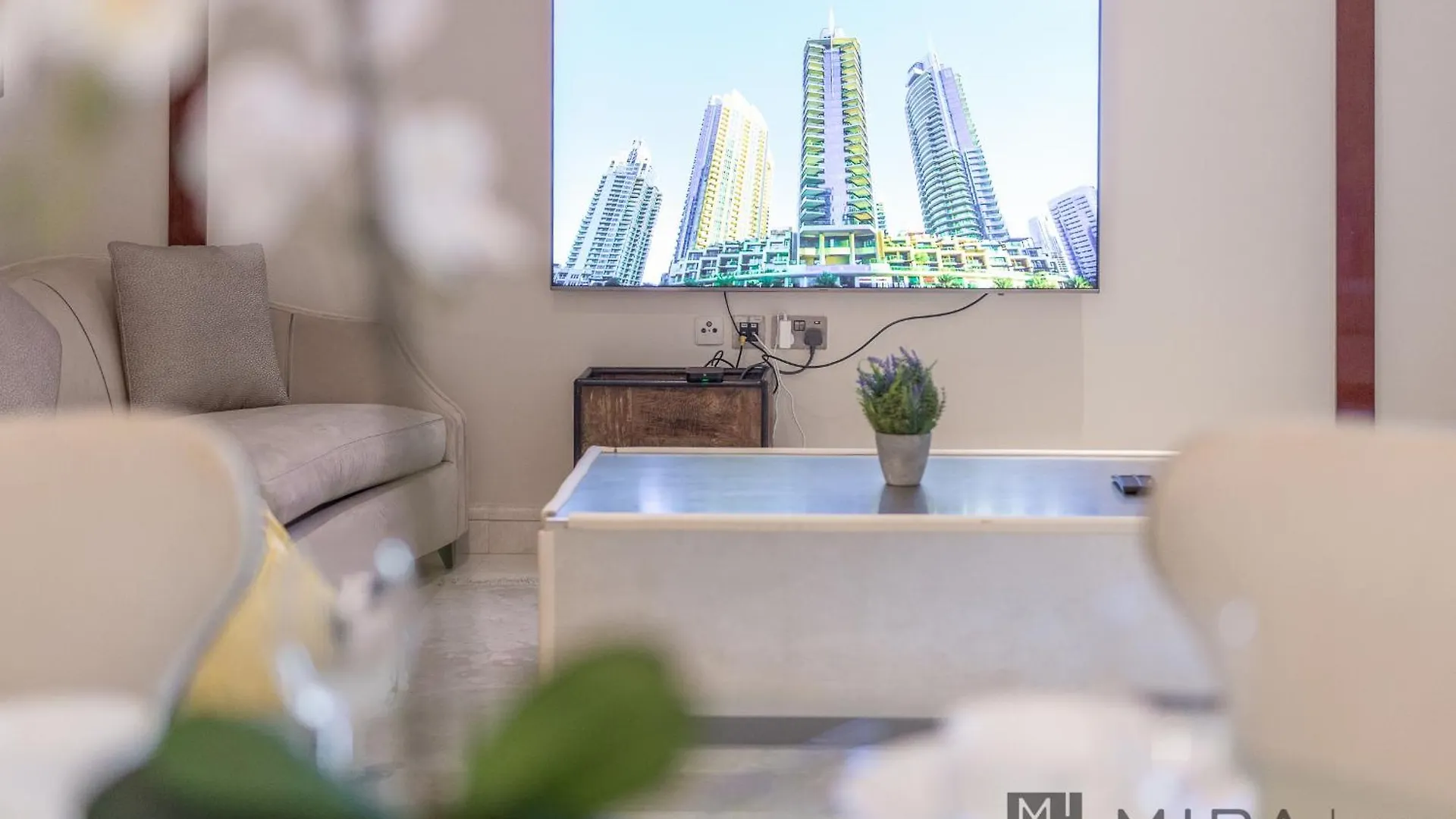 Apartment Mira Holiday Homes - Spacious 2 Bedroom With Patio In Palm Jumeirah Dubai