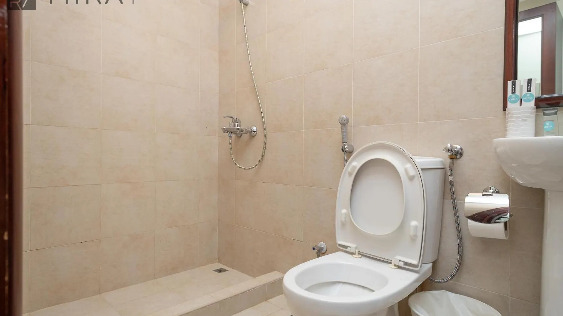 Mira Holiday Homes - Spacious 2 Bedroom With Patio In Palm Jumeirah Dubai 0*,