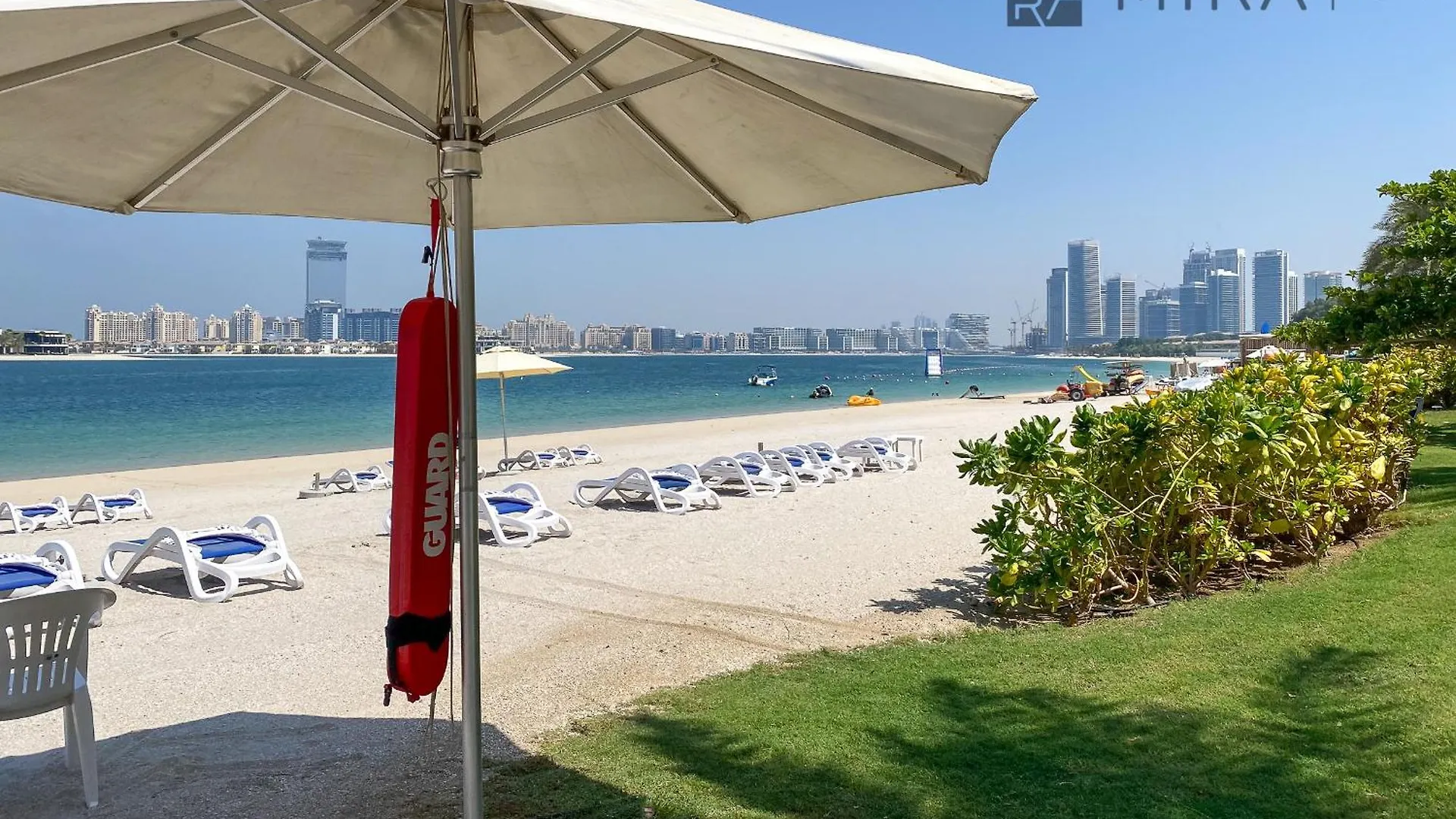 Mira Holiday Homes - Spacious 2 Bedroom With Patio In Palm Jumeirah Dubai Apartment
