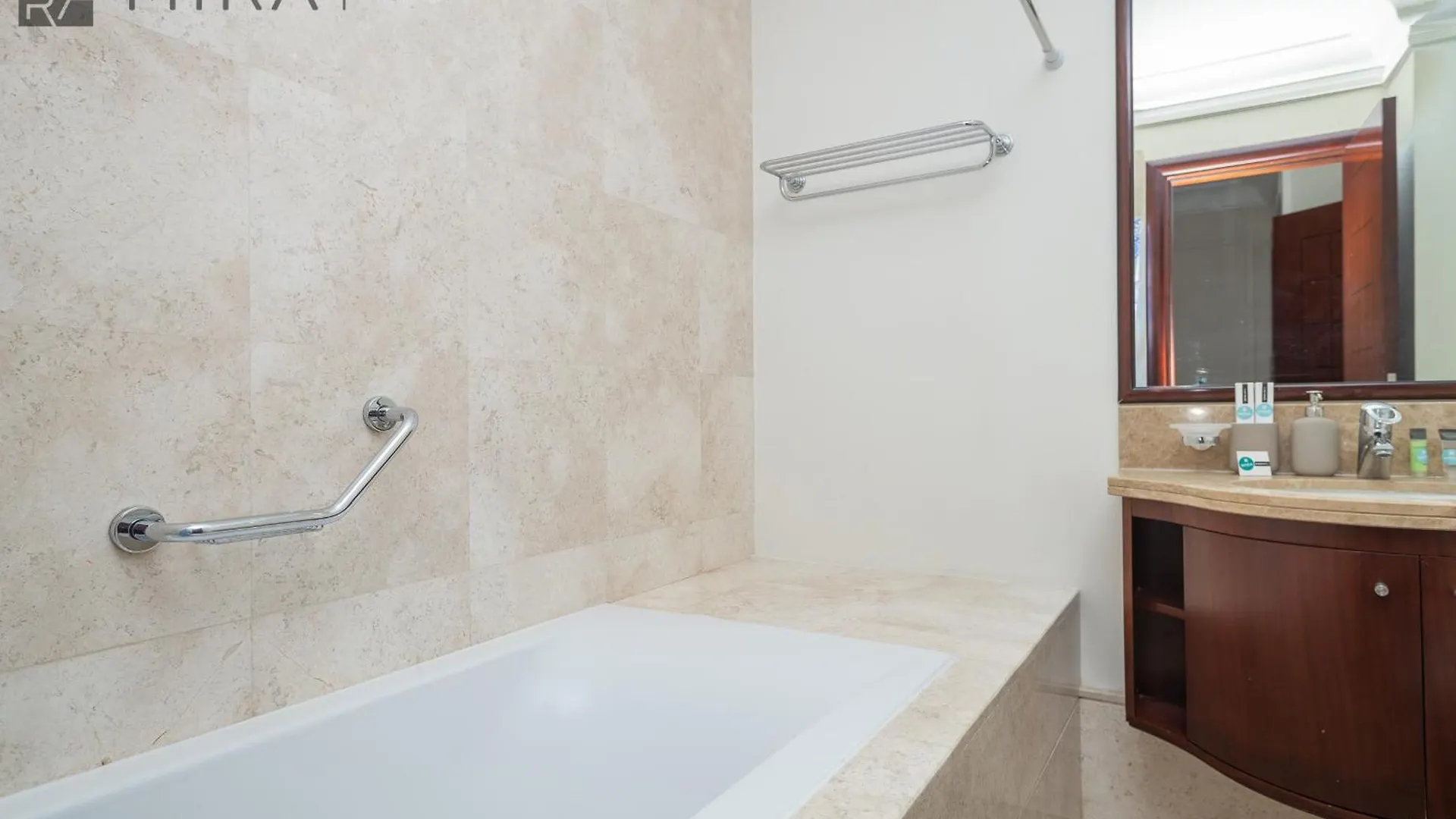 Apartment Mira Holiday Homes - Spacious 2 Bedroom With Patio In Palm Jumeirah Dubai United Arab Emirates