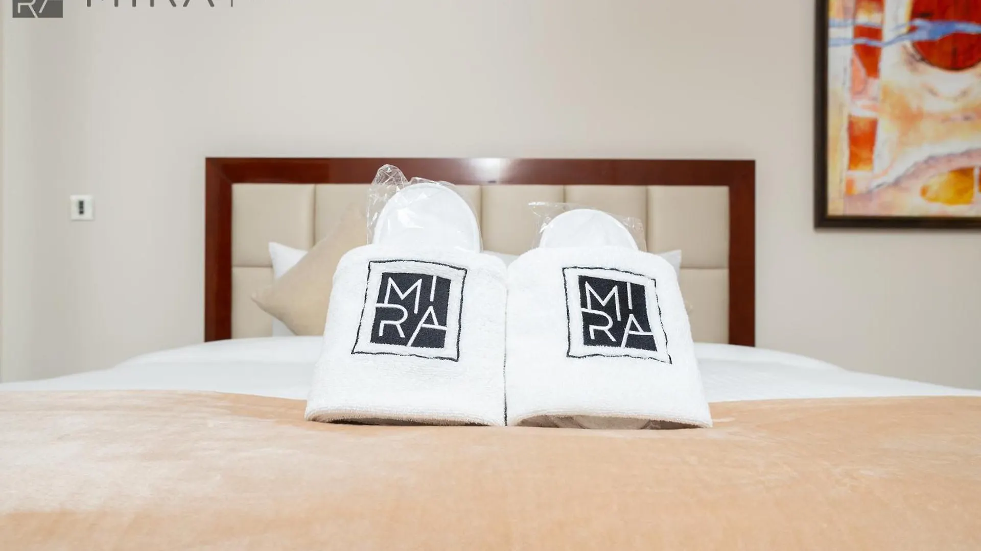 Mira Holiday Homes - Spacious 2 Bedroom With Patio In Palm Jumeirah Dubai