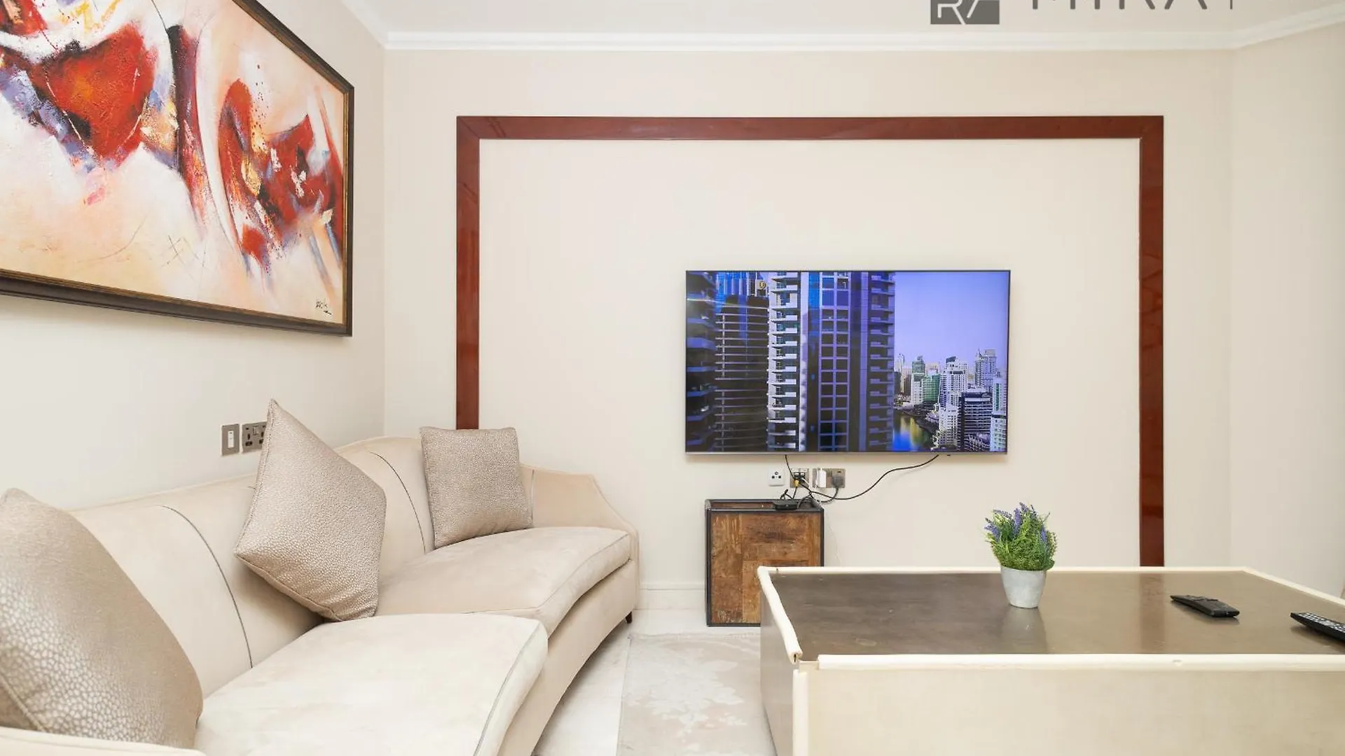 Mira Holiday Homes - Spacious 2 Bedroom With Patio In Palm Jumeirah Dubai