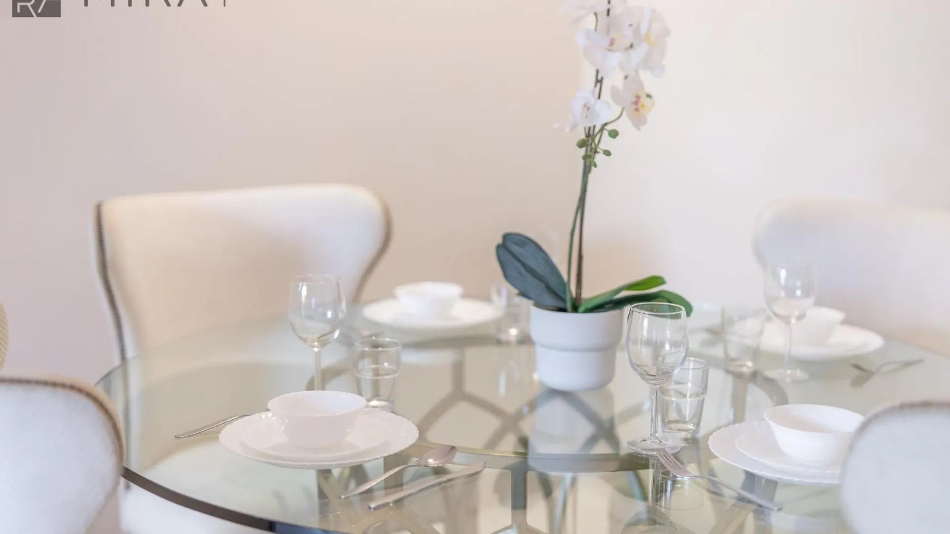Mira Holiday Homes - Spacious 2 Bedroom With Patio In Palm Jumeirah Dubai 0*,